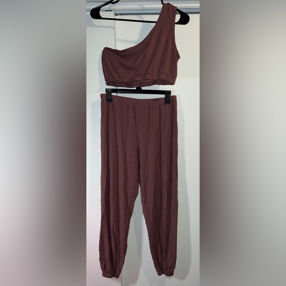 Forever 21 One-Shoulder Crop Top and Jogger Set, Size: L